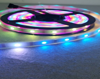 WS2815 12V 30燈 單點(diǎn)單控?cái)帱c(diǎn)續(xù)傳全彩LED