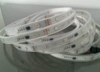 WS2818B 12V 30燈 全彩斷點(diǎn)續(xù)傳 LED全彩燈帶幻彩燈帶